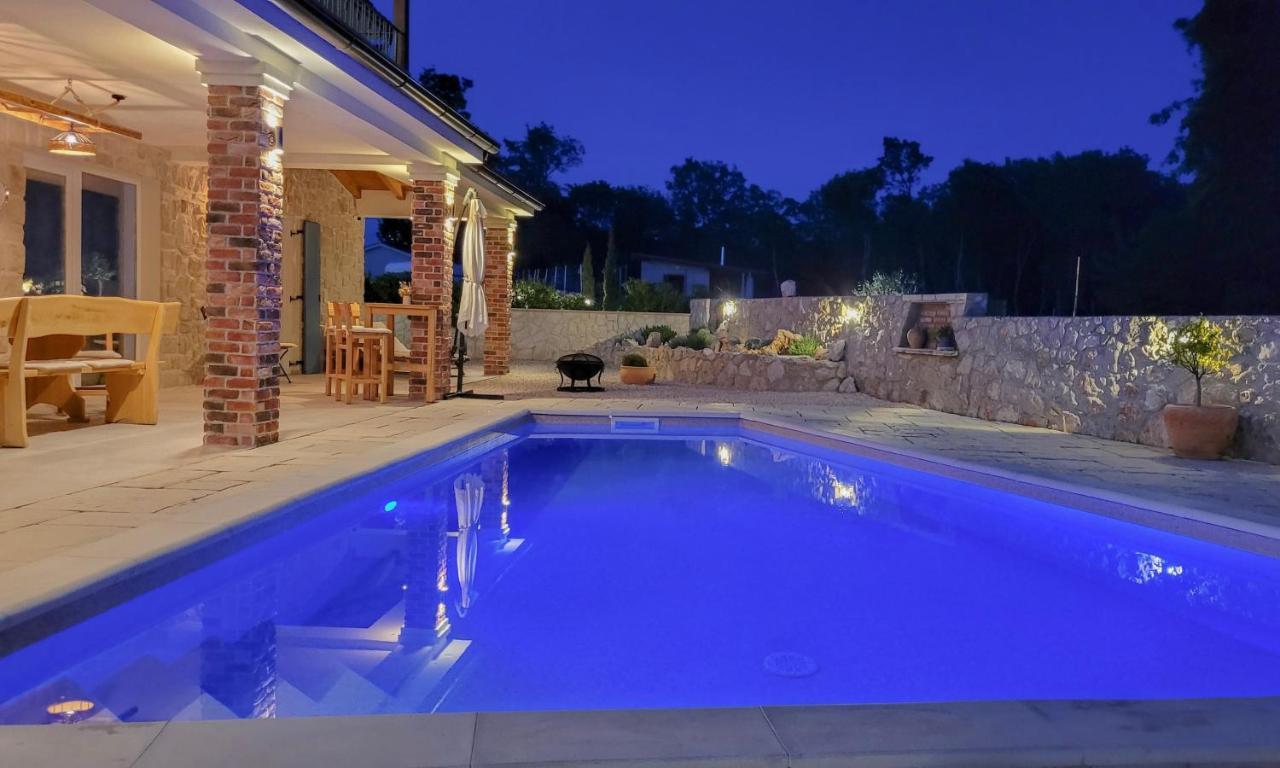 Villa Alara - Charming Villa With Heated Swimming Pool Milohnici Esterno foto