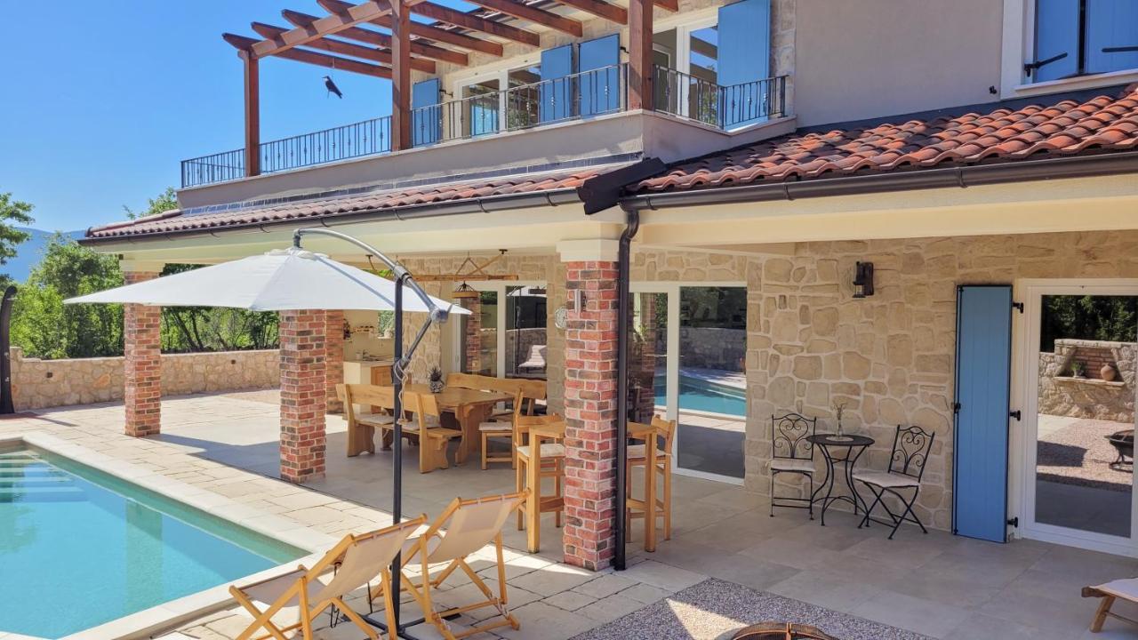 Villa Alara - Charming Villa With Heated Swimming Pool Milohnici Esterno foto
